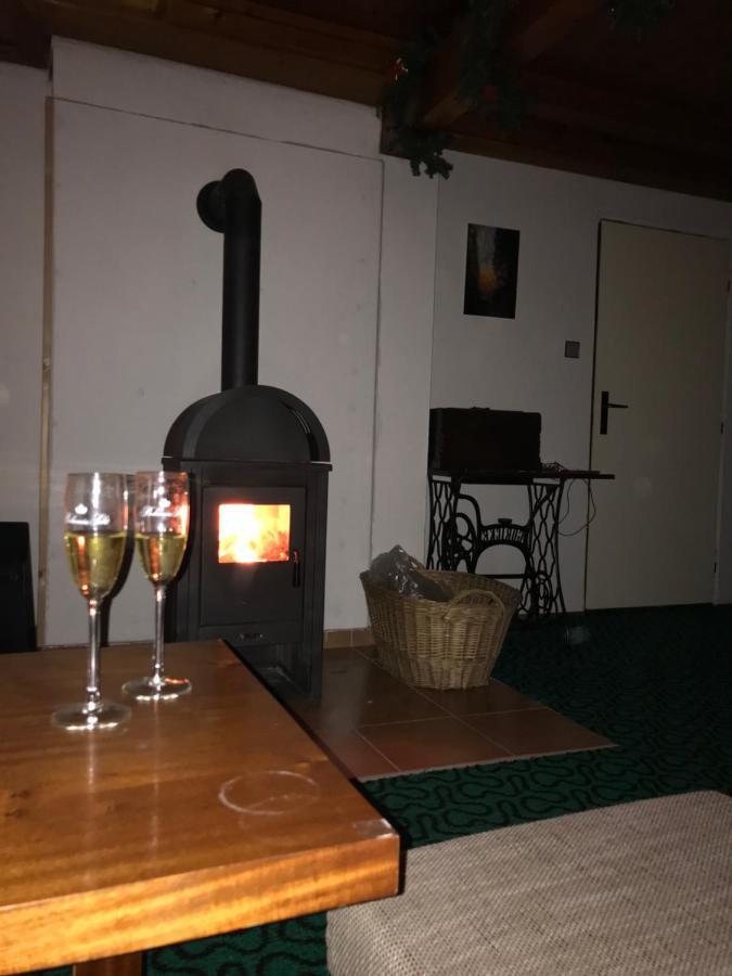 Chata U Koupaliste Chřibská Extérieur photo
